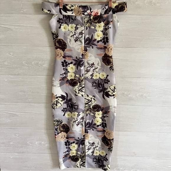 Dress - Picture 6 of 6